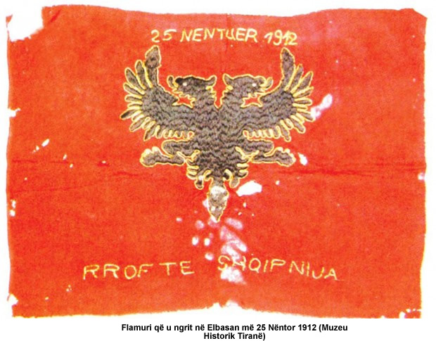 Flamuri origjinal i qe u ngrit ne vlore 1912