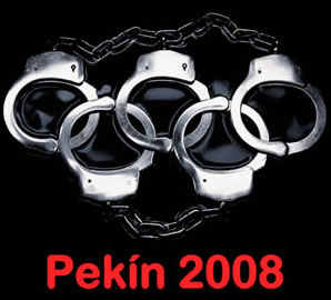 Gazetar�t largohen me forc� nga policia