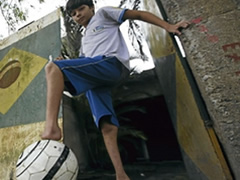 11-vjeçari brazilian pa kembe, pjese e ekipit te Barcelones