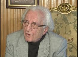 Armet kimike, Driteroi: Kerkesa ndaj Shqiperise, si gomari qe e ftuan ne dasme