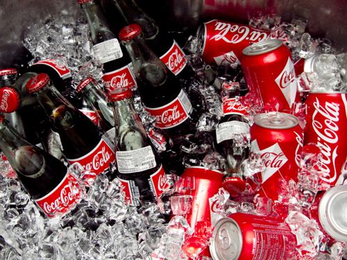 'Coca-Cola' ndryshon ngjyren