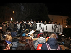 Zvicer, protesta kunder debimit te adoleshentit shqiptar 