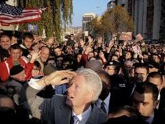 Klinton: Pse vendosa per bombardimin e ish-Jugosllavise