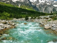 Fluks turistesh ne Valbone