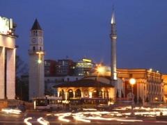 15 gjerat qe mund te bejne turistet ne Tirane