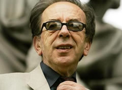 Ismail Kadare: Vete-censura po e shkaterron letersine