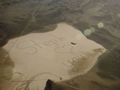 Adoleshentja shkruan mesazh ne shkretetire per babain astronaut