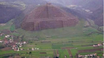 Piramidat ilire ne Bosnje, zbulimi qe po habit boten