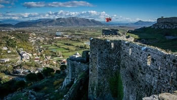 Yahoo Travel: Shqiperia e Kosova, vende te nenvleresuara qe duhen pare