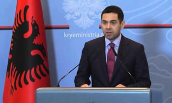 Ministri shqiptar humbi 80 mije euro ne kazino