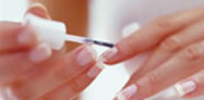 French manicure me tri levizje
