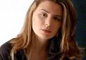 Adelina Macastena kengetare dhe fotomodele