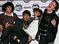 Grupi Klaxons fiton çmimin Mercury