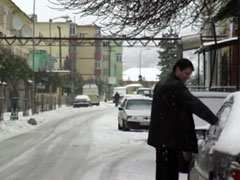 Debora izolon veriun e vendit, situata pritet te jete akome me e veshtire