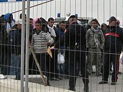 Emigrimi, rritet numri i shqiptareve ne Itali 