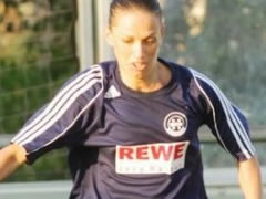 Futbollistja qe ktheu lotet ne gola 