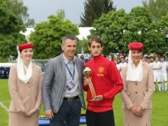 Januzaj refuzon Shqiperine, Veseli jo