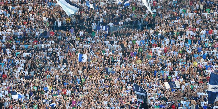 'Te ka lali shpirt' ne stadiumin e Napolit