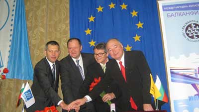 Koleksionistet shqiptare nderohen ne Bullgari