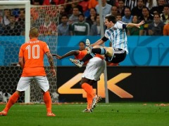 Argjentina ne finale, penalltite eliminojne Holanden