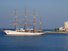 Sarande, mberrin anija 'Sea-Cloud', sjell 64 turiste nga e gjithe bota