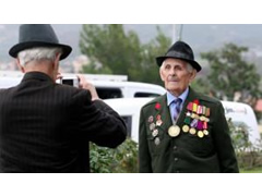 Shqiperia me 12 mije veterane lufte, marrin pension lufte edhe te lindurit e '44