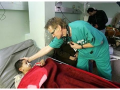 Letera rrenqethese e shkruar nga nje mjek ne Gaza drejtuar njerezimit dhe Obamas