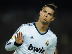 Serbet 'kercenojne' Ronaldon