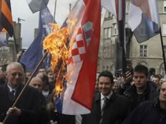 Shesheli djeg flamurin kroat, Kroacia terheq ambasadorin e saj ne Beograd