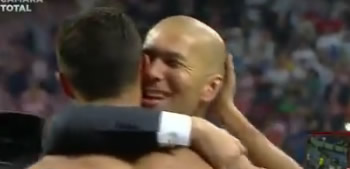 Mesohet se  cfare i tha Zidane Ronaldos pas penalltise