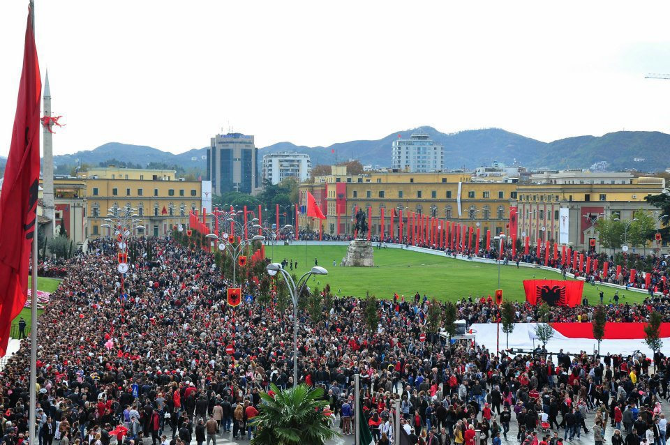 /galeri/November-29-17-9-21tirana.jpg